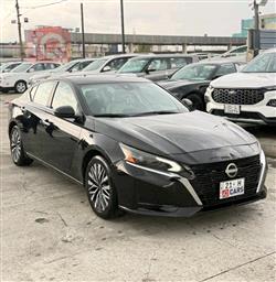 نيسان ألتيما